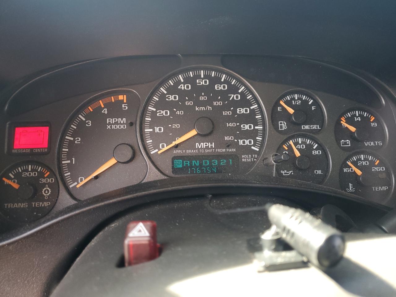 2002 Chevrolet Silverado - Image 9