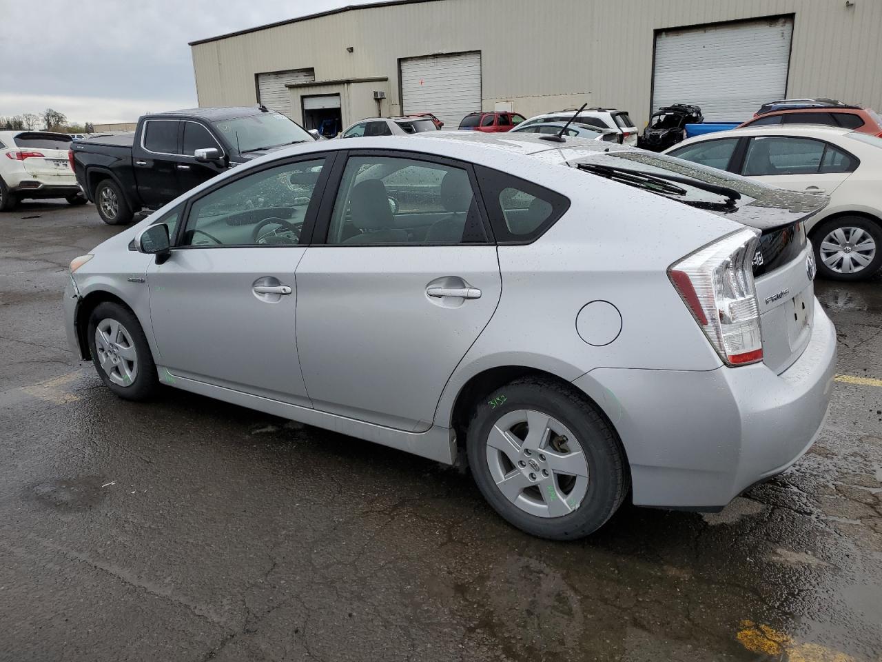 2010 Toyota Prius - Image 2