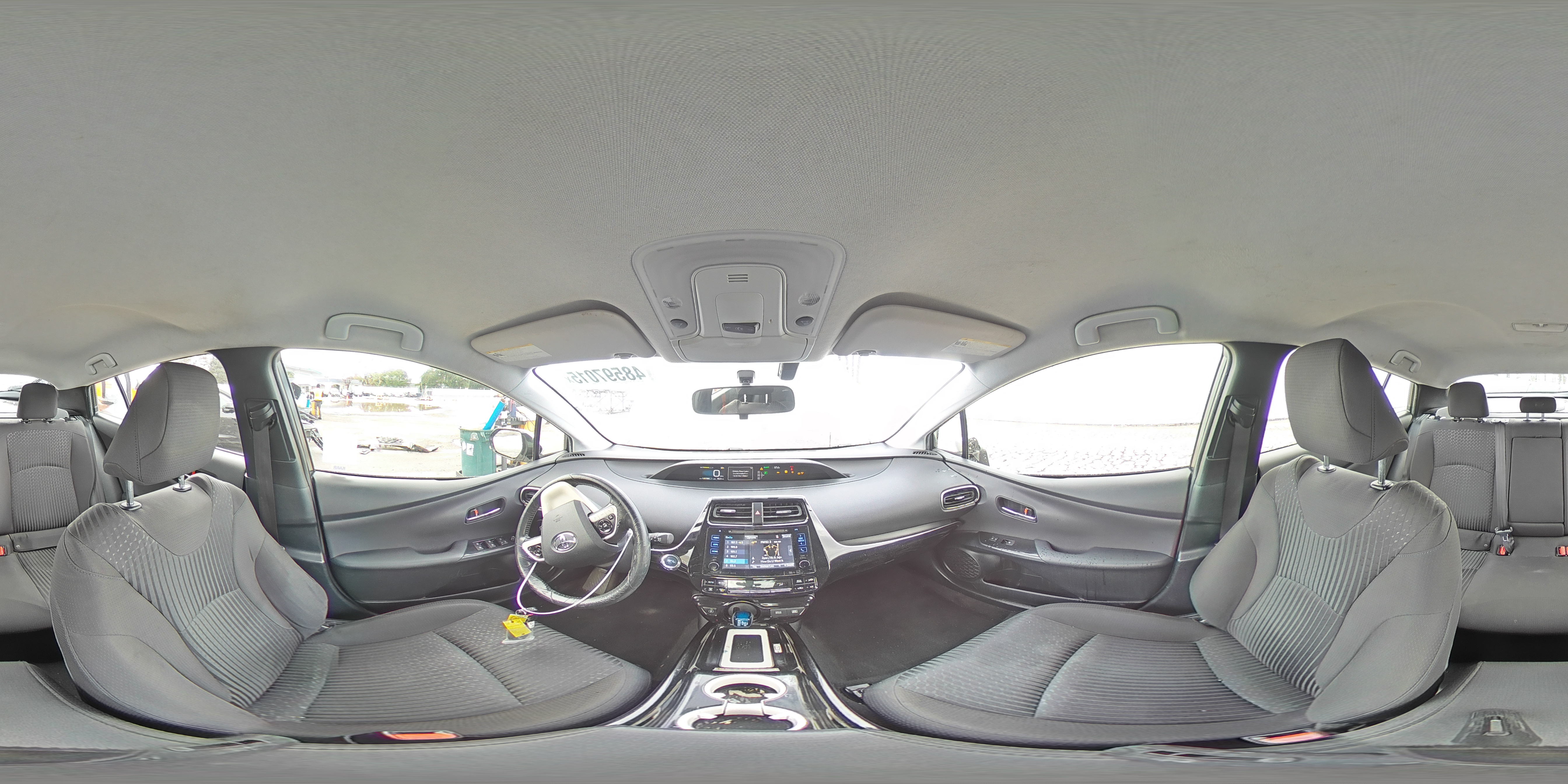 2016 Toyota Prius - Image 13