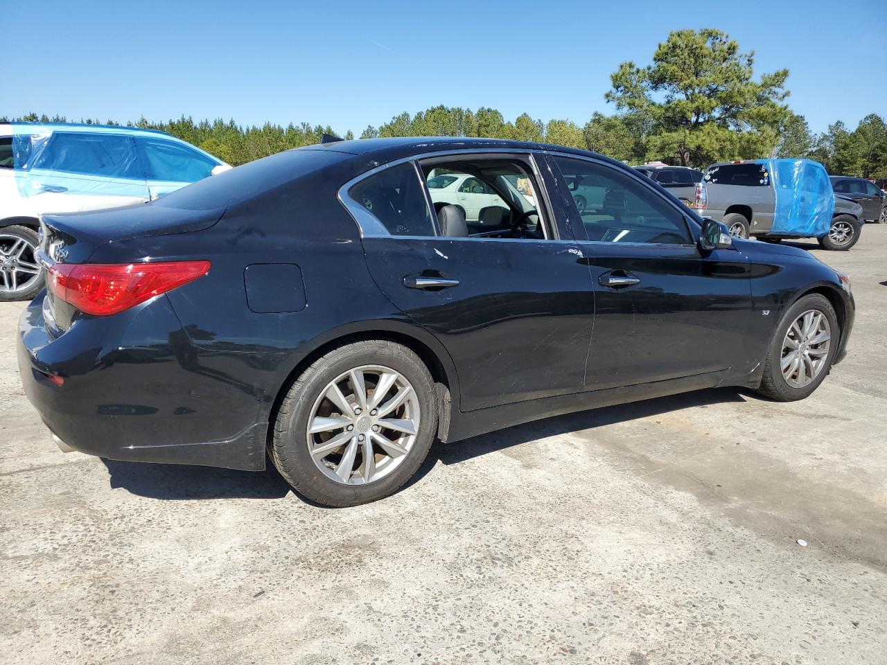 2015 Infiniti Q50 - Image 3