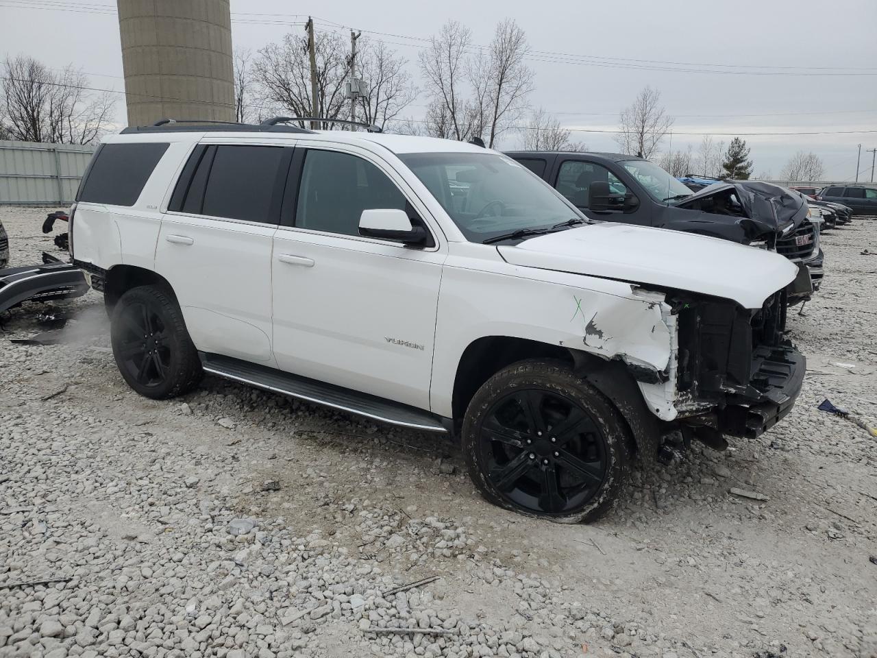 2015 GMC Yukon - Image 4