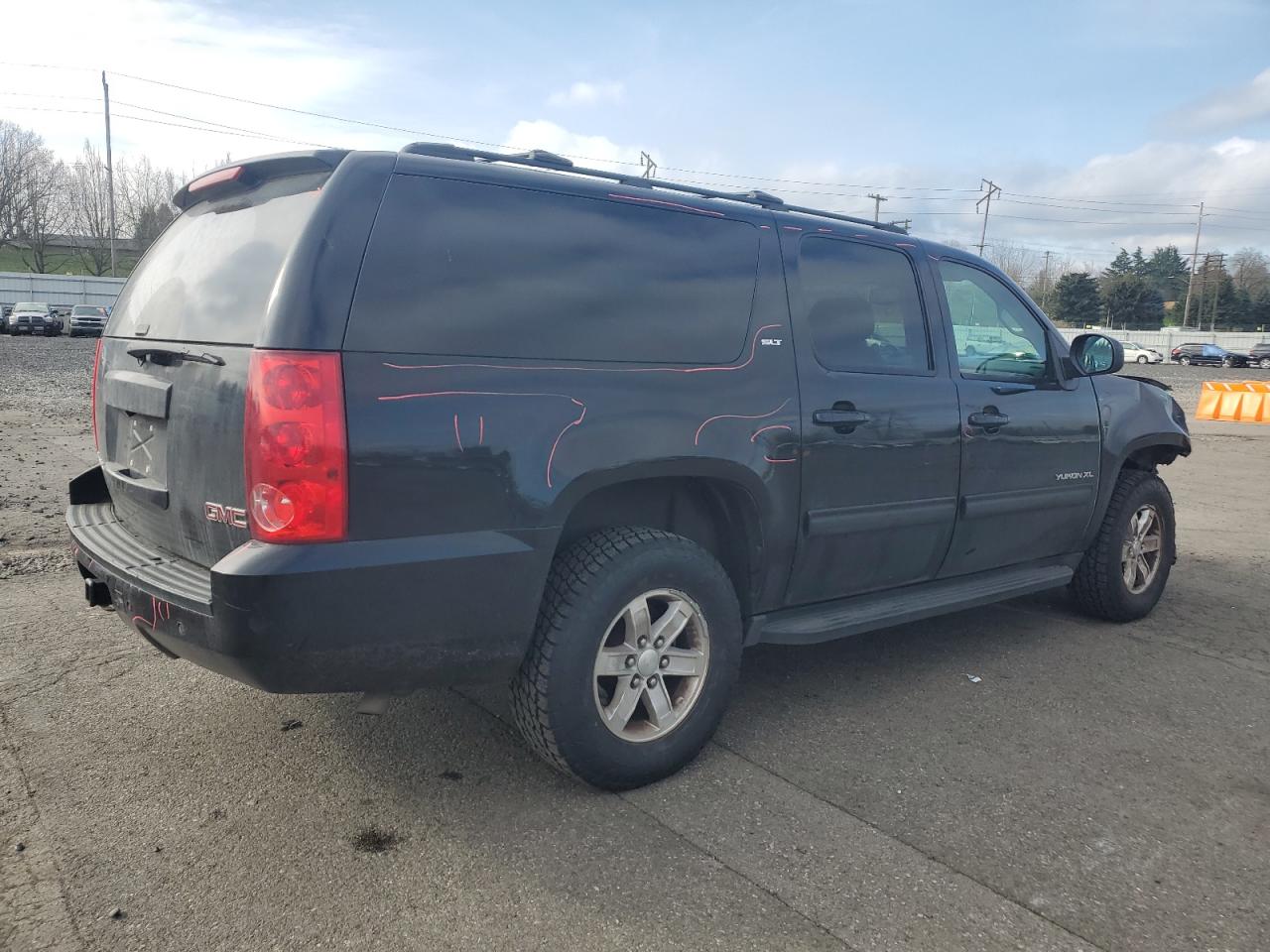 2012 GMC Yukon - Image 3