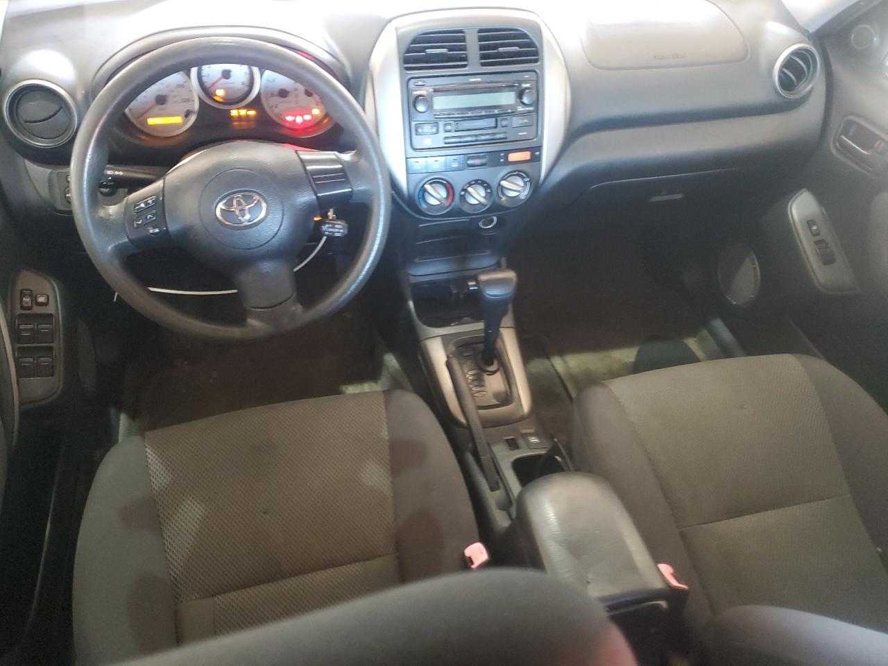 2004 Toyota RAV 4 - Image 8