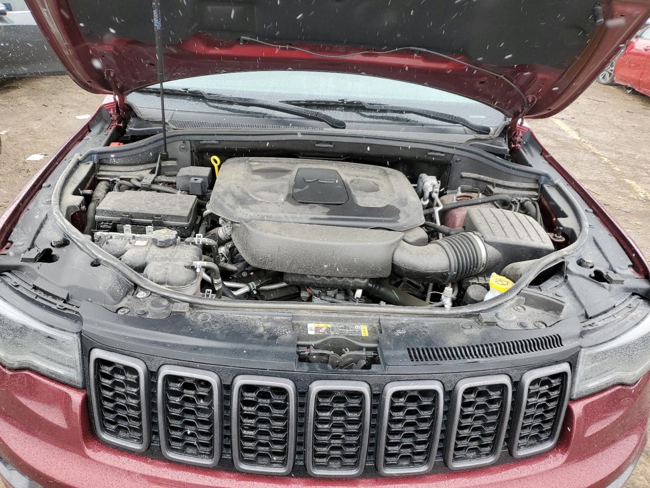 2021 Jeep Grand Cherokee - Image 12