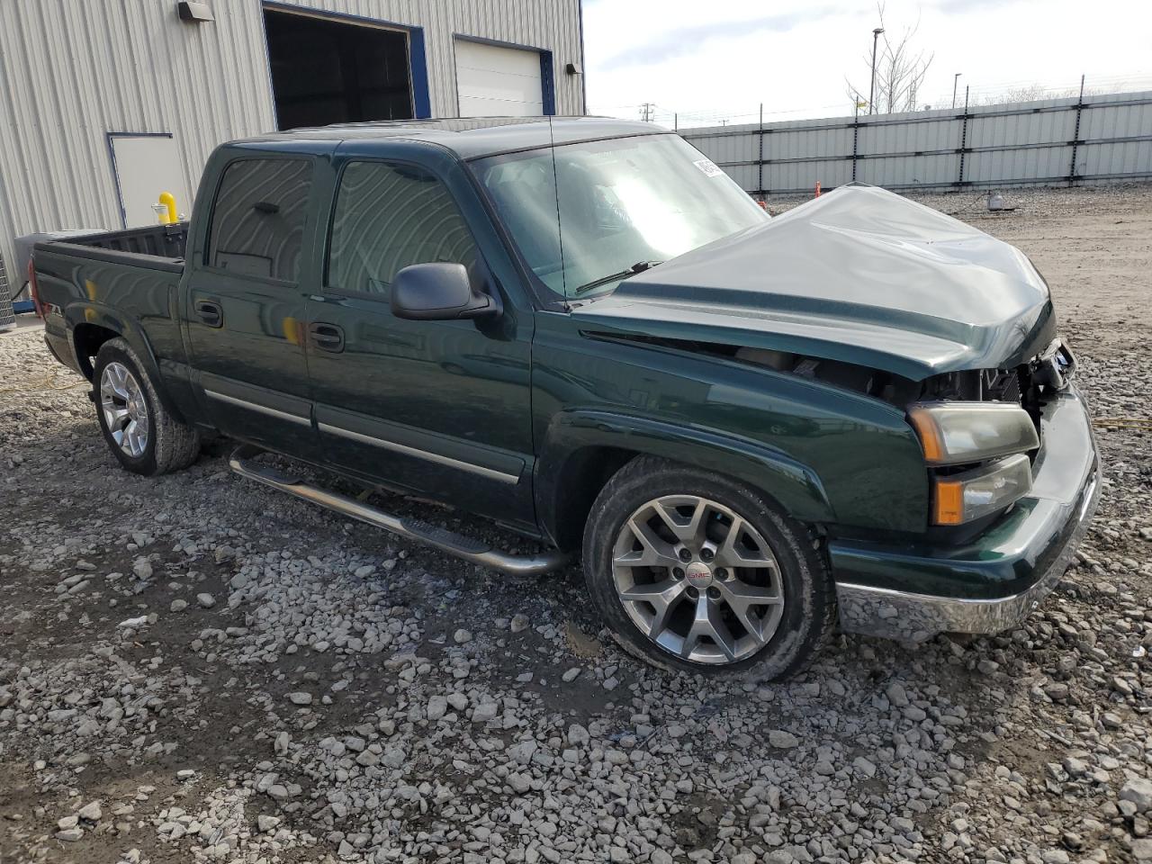 2007 Chevrolet Silverado - Image 4