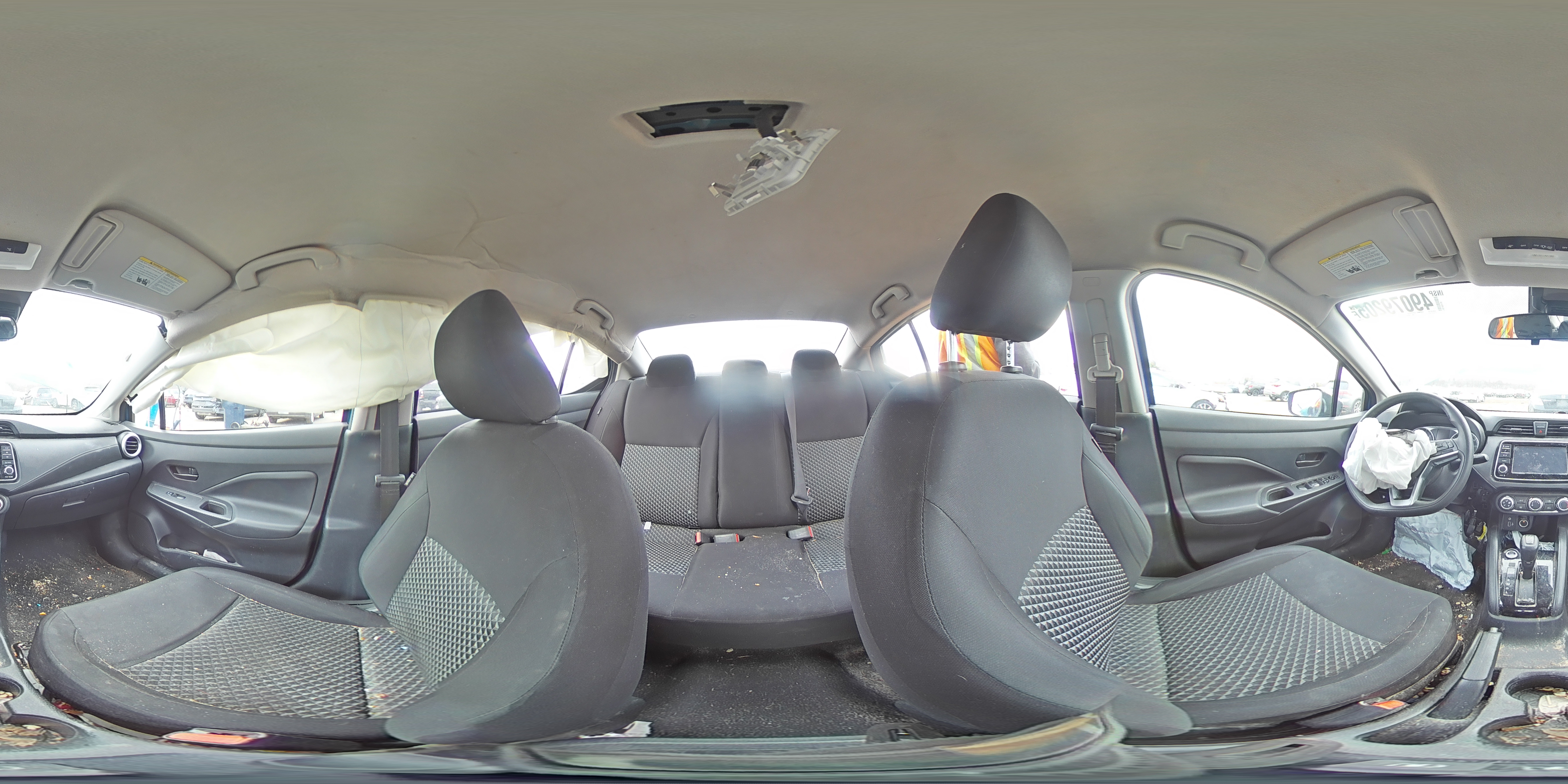 2021 Nissan Versa - Image 13