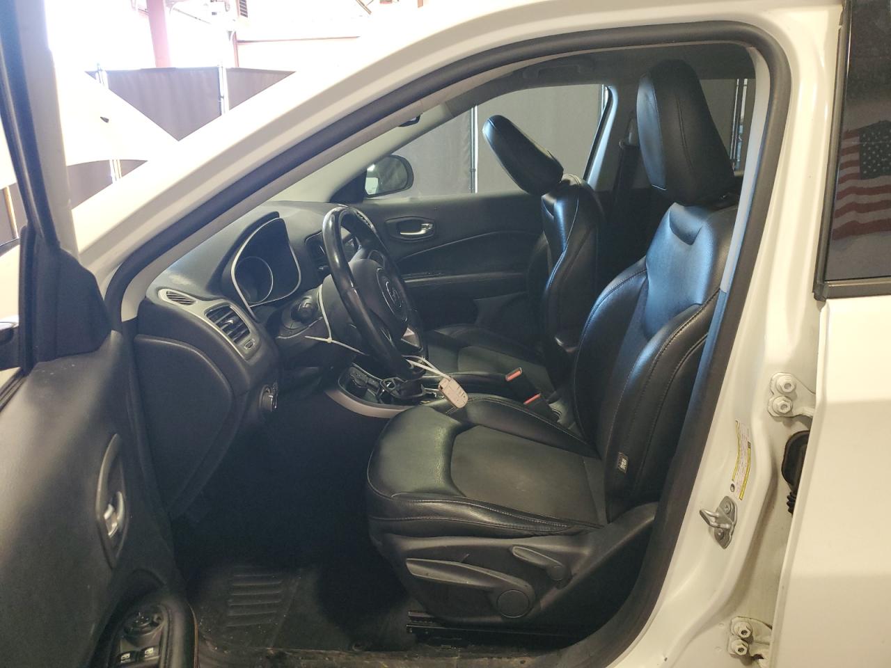 2018 Jeep Compass Latitude VIN: 3C4NJDBB1JT179193 Lot: 48971715