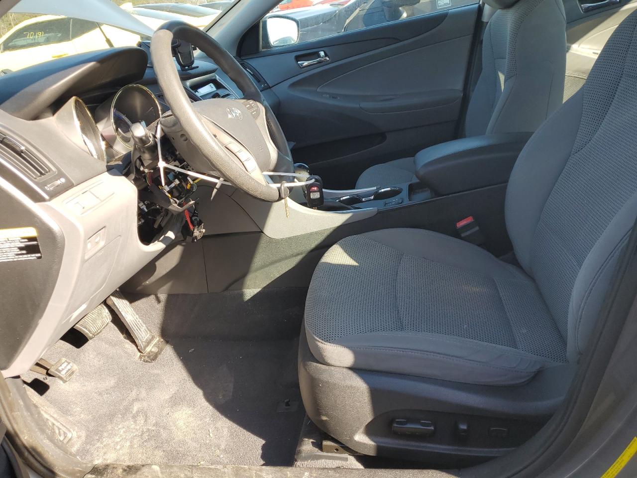 2013 Hyundai Sonata - Image 7