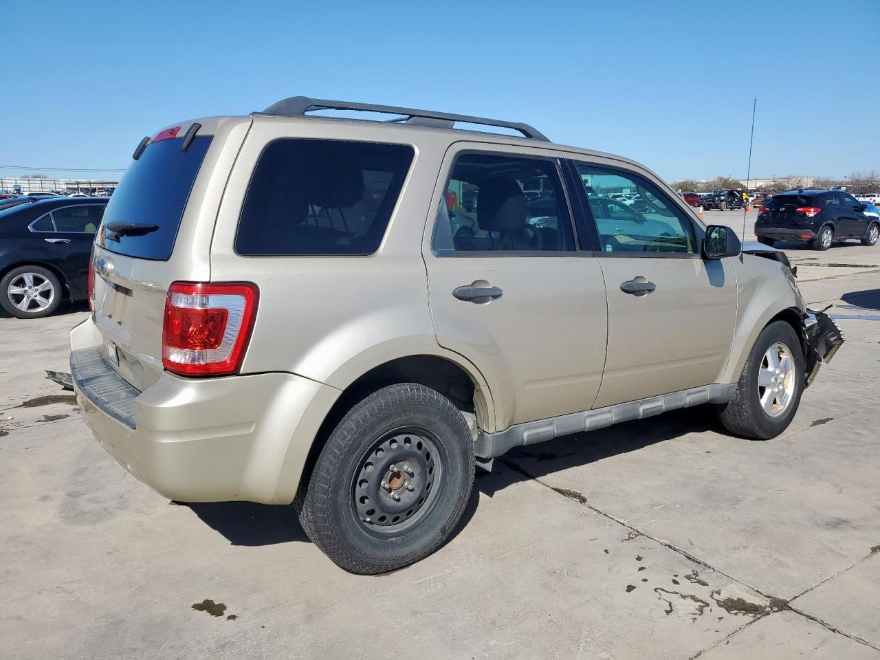 2012 Ford Escape - Image 3