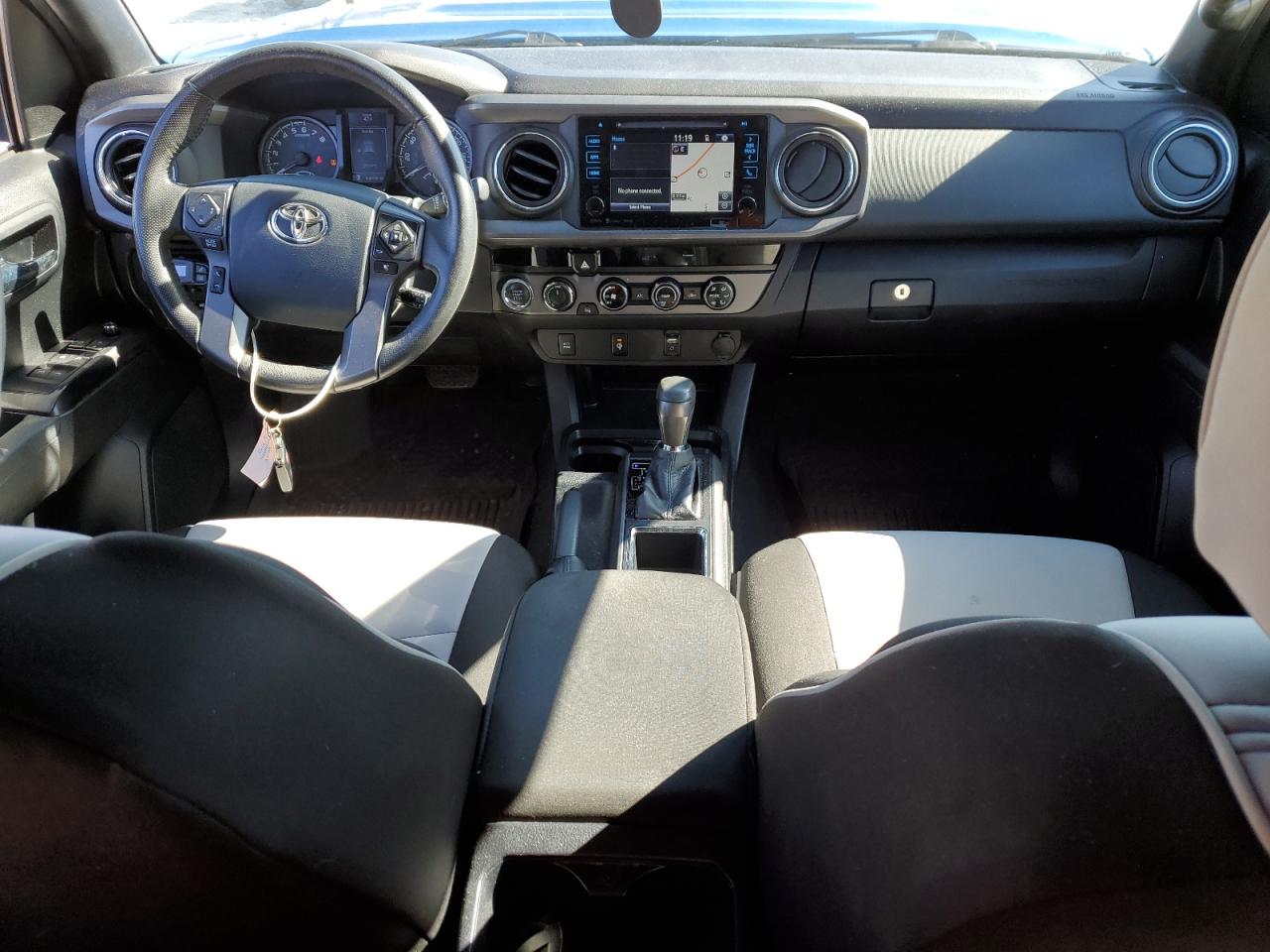 2017 Toyota Tacoma - Image 8