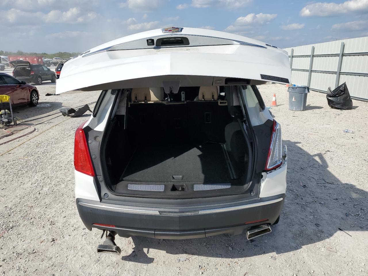 2018 Cadillac XT5 - Image 6