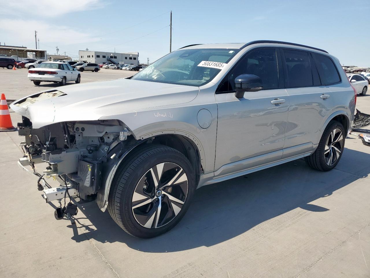 2023 Volvo Xc90 Plus for Sale in Grand Prairie, TX - Front End