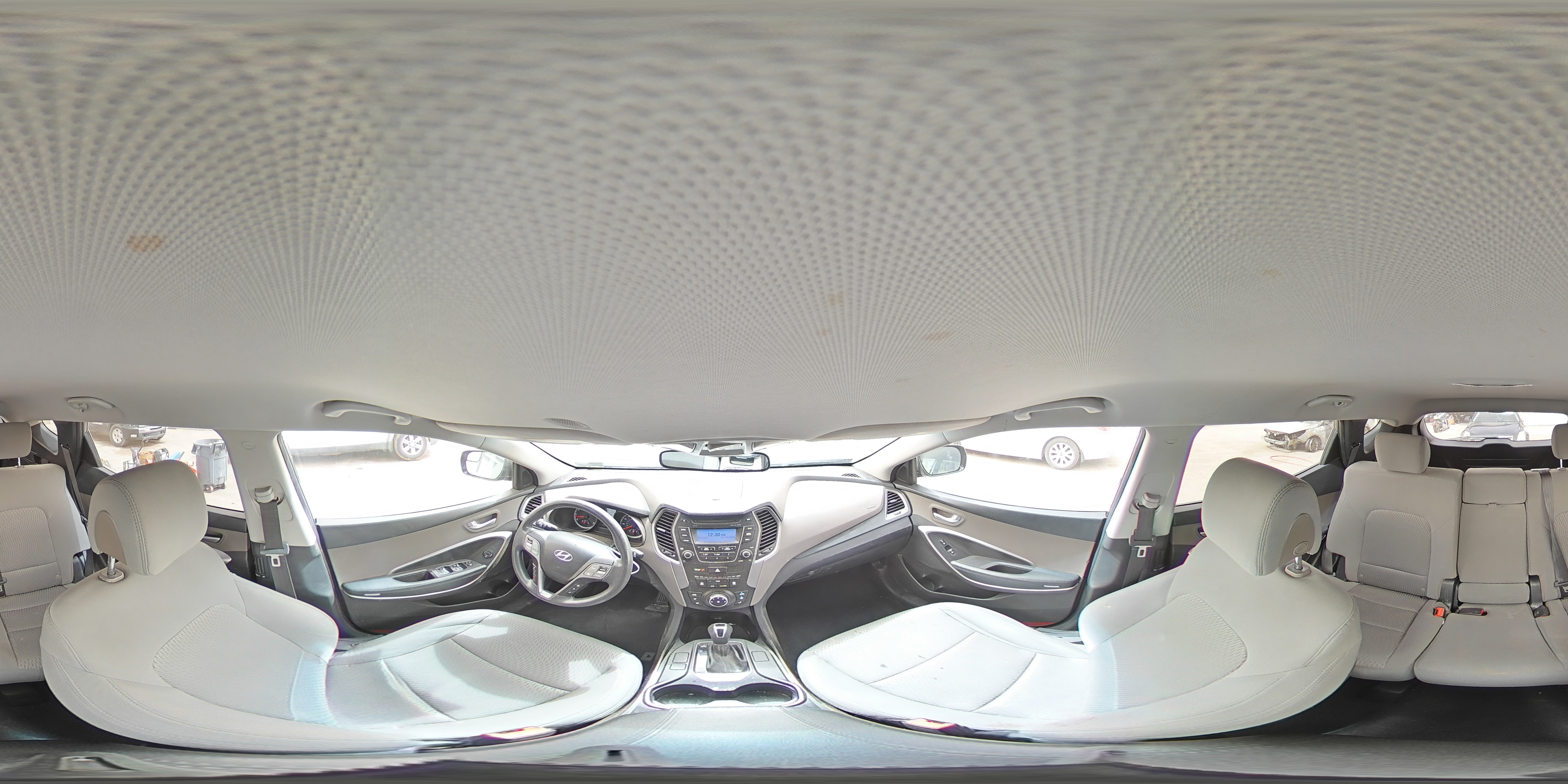 2015 Hyundai Santa Fe - Image 14