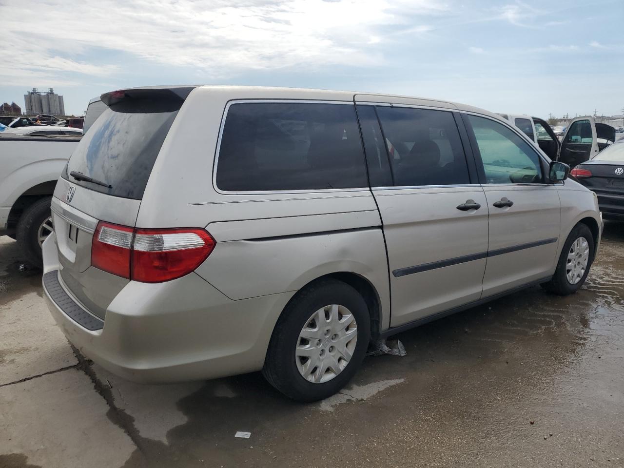2007 Honda Odyssey - Image 3