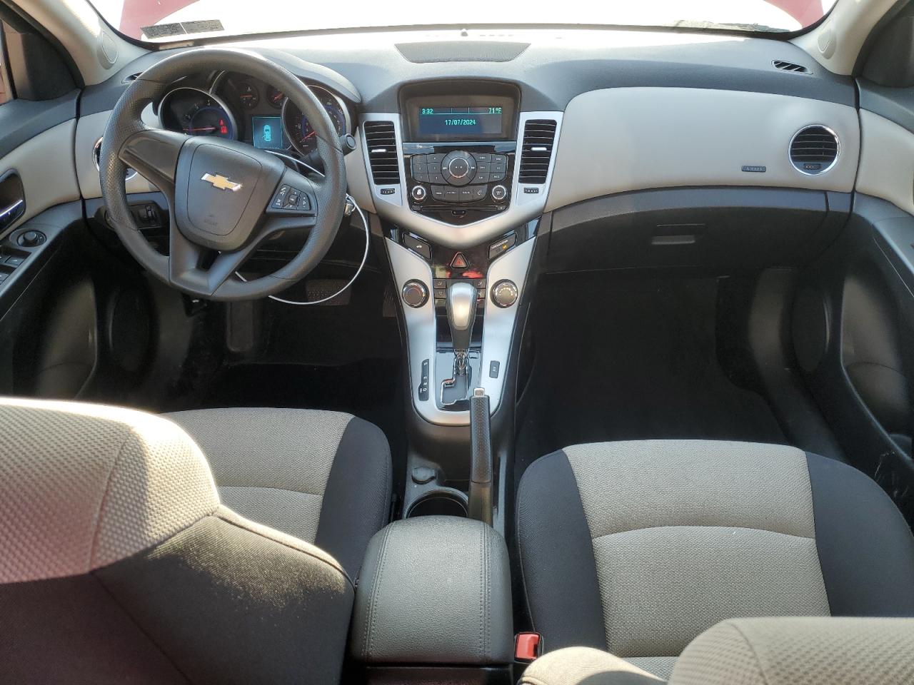 2016 Chevrolet Cruze - Image 8