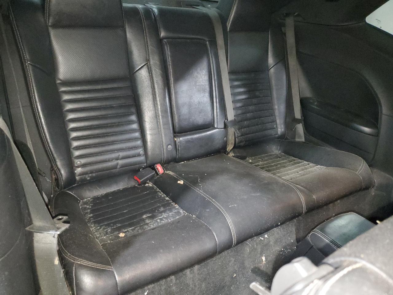 2010 Dodge Challenger - Image 10