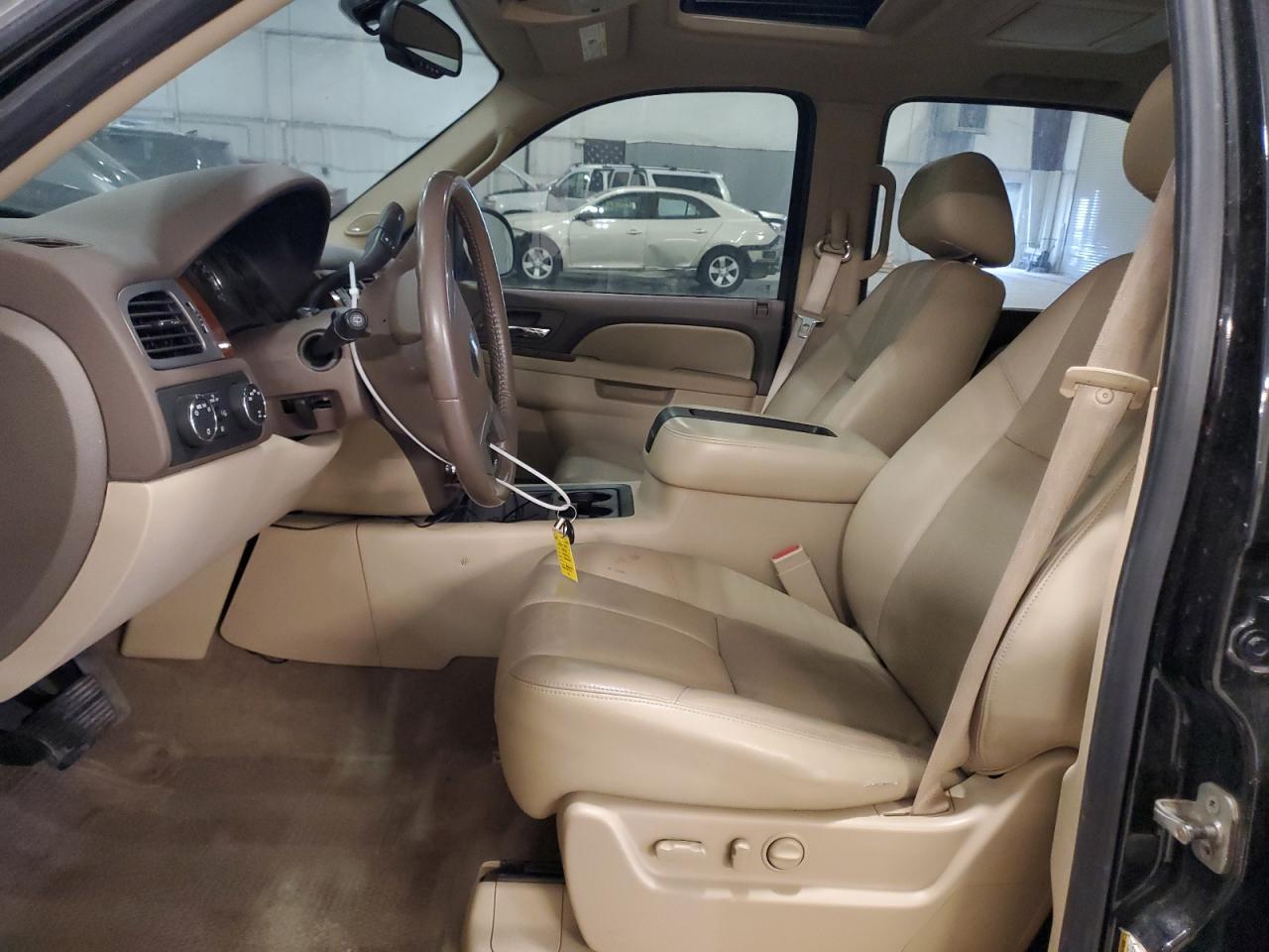2010 Chevrolet Tahoe - Image 7