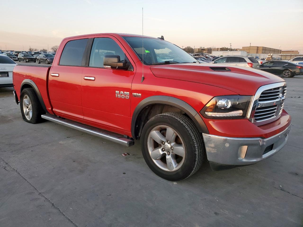 2016 RAM 1500 - Image 4