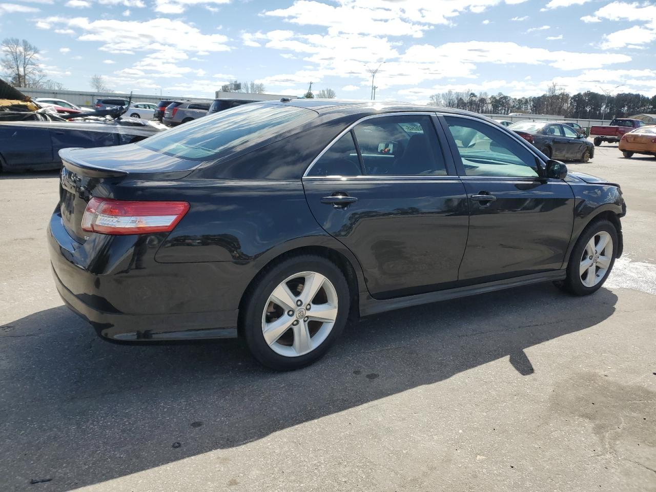 2011 Toyota Camry - Image 3