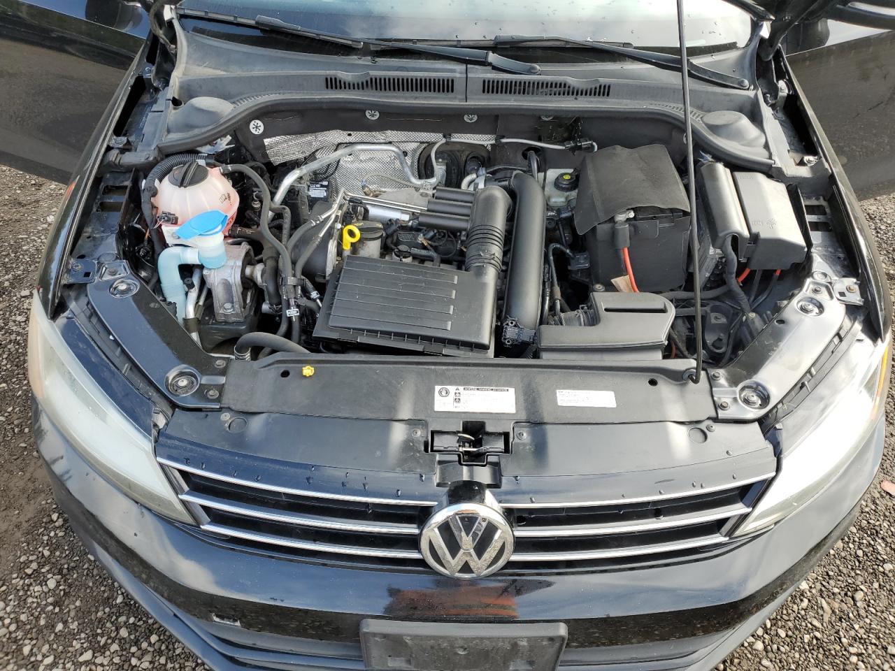 2017 Volkswagen Jetta - Image 11