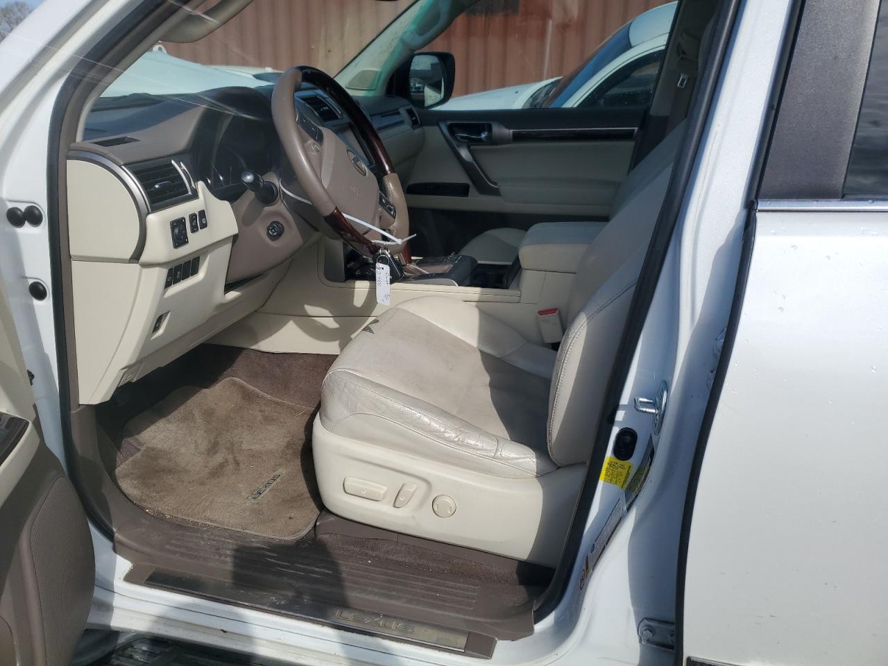 2015 Lexus GX - Image 7