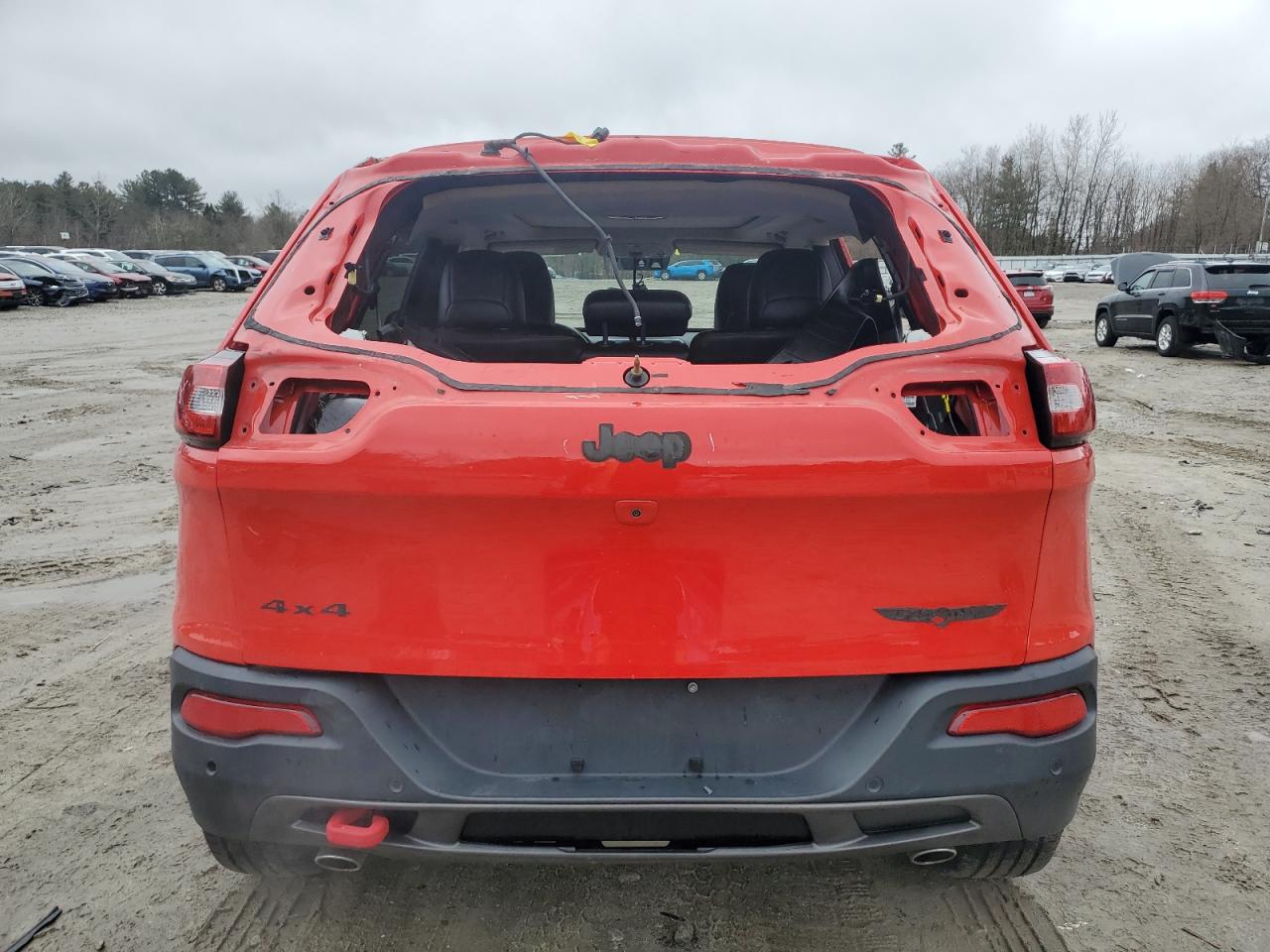 2018 Jeep Cherokee - Image 6