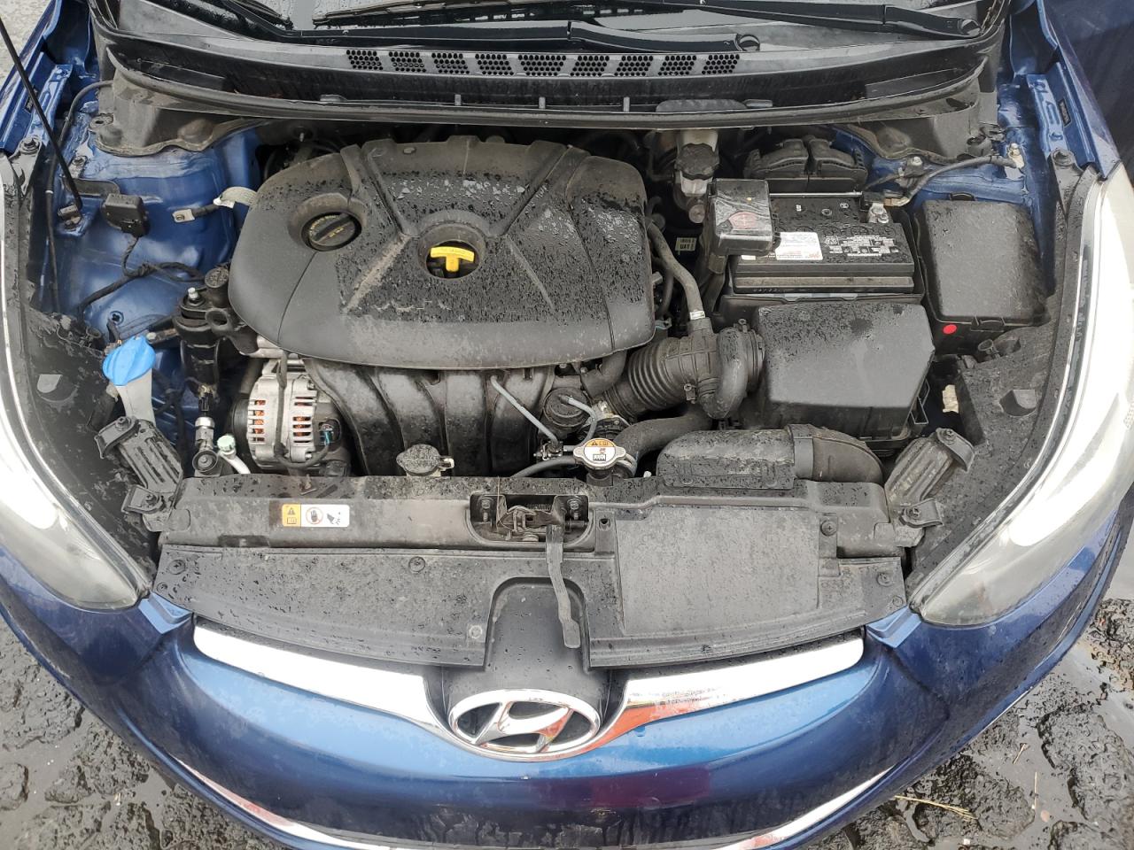 2016 Hyundai Elantra - Image 11