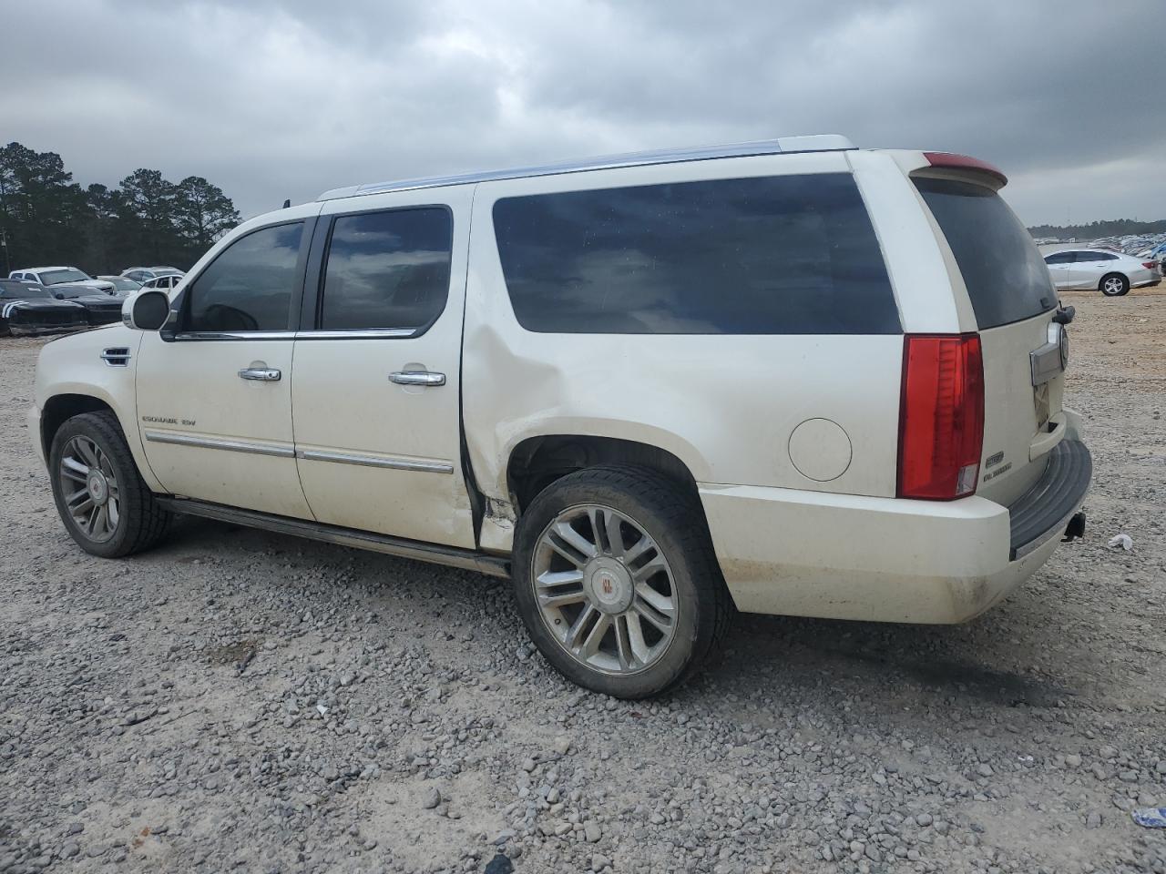 2010 Cadillac Escalade - Image 2