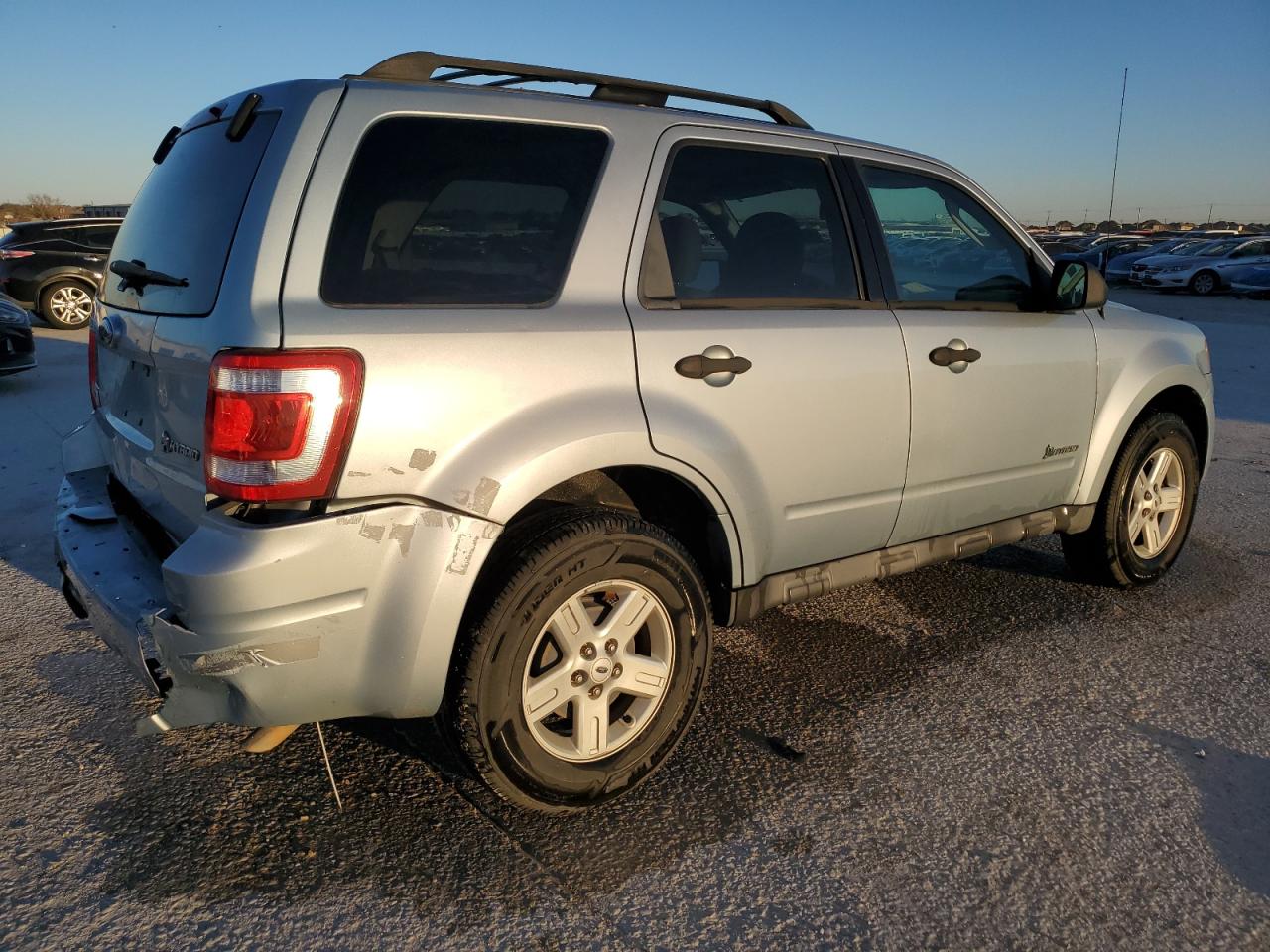 2009 Ford Escape - Image 3