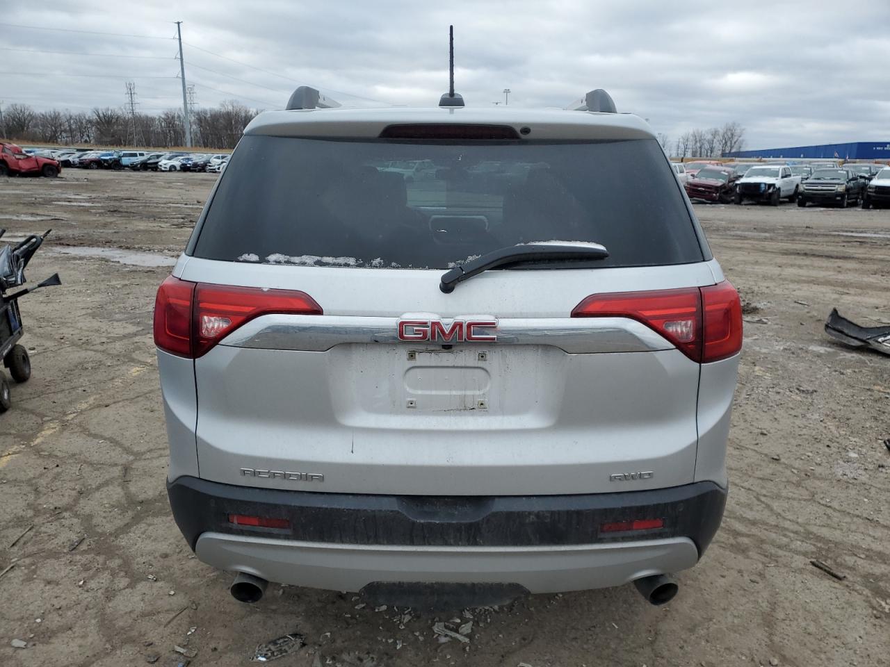 2017 GMC Acadia - Image 6