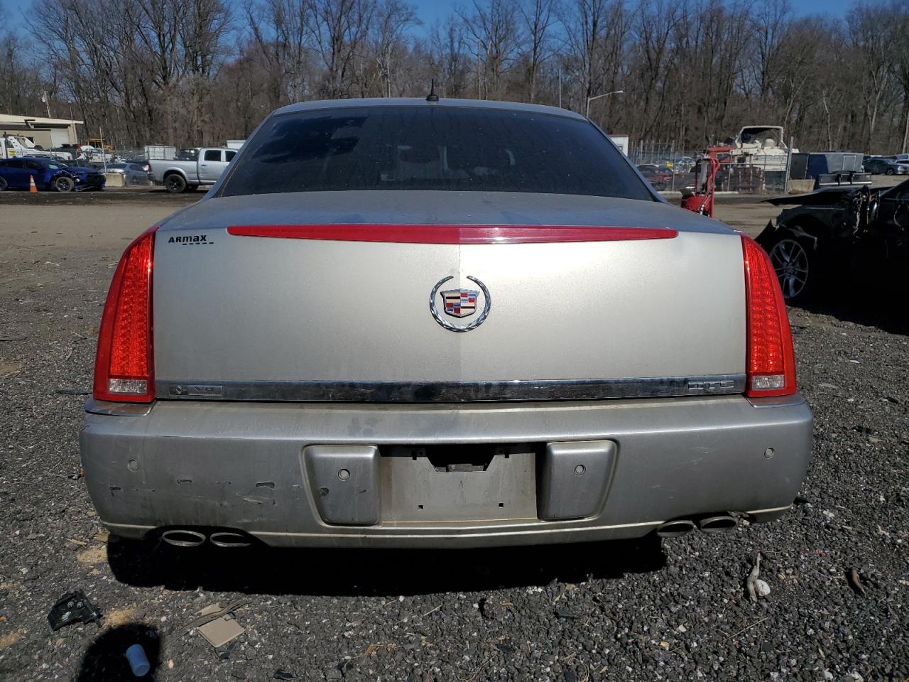 2006 Cadillac DTS - Image 6