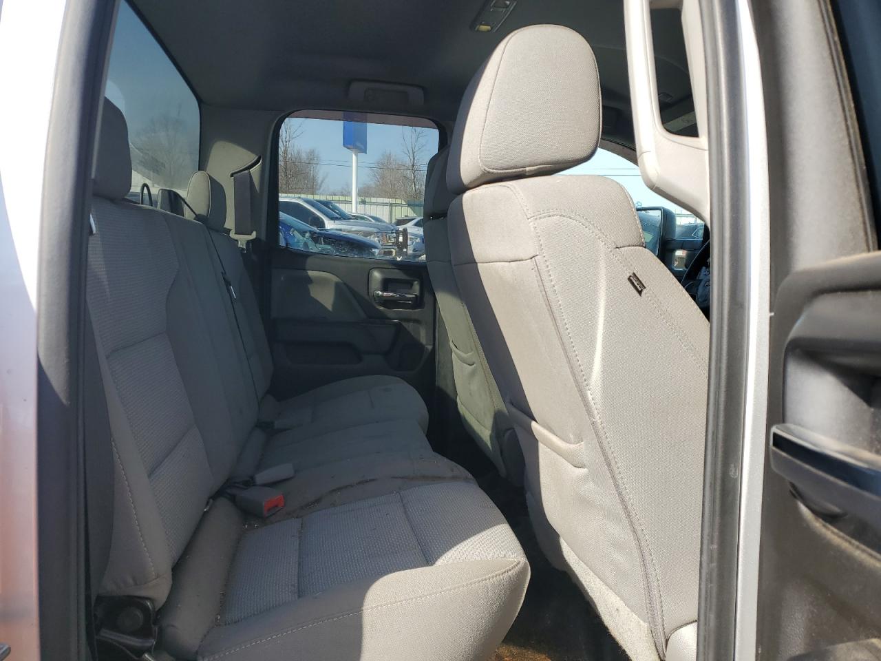 2019 Chevrolet Silverado - Image 10