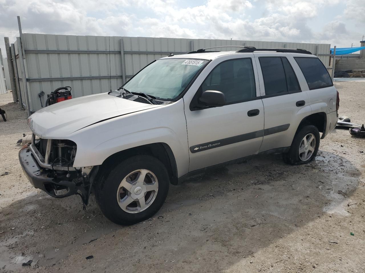 2004 Chevrolet TrailBlazer - Image 1