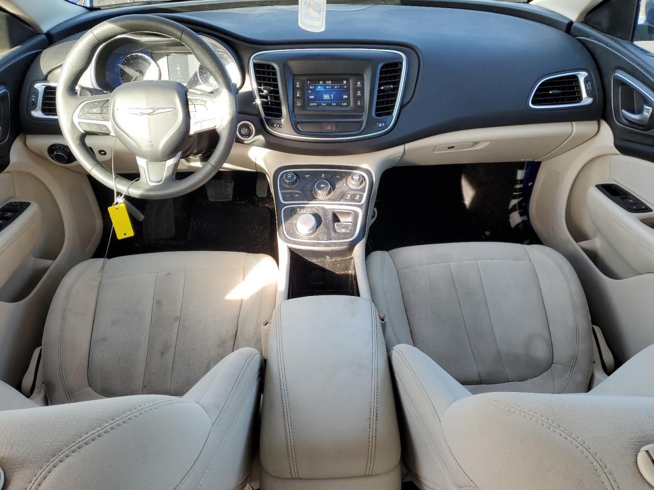 2016 Chrysler 200 - Image 8