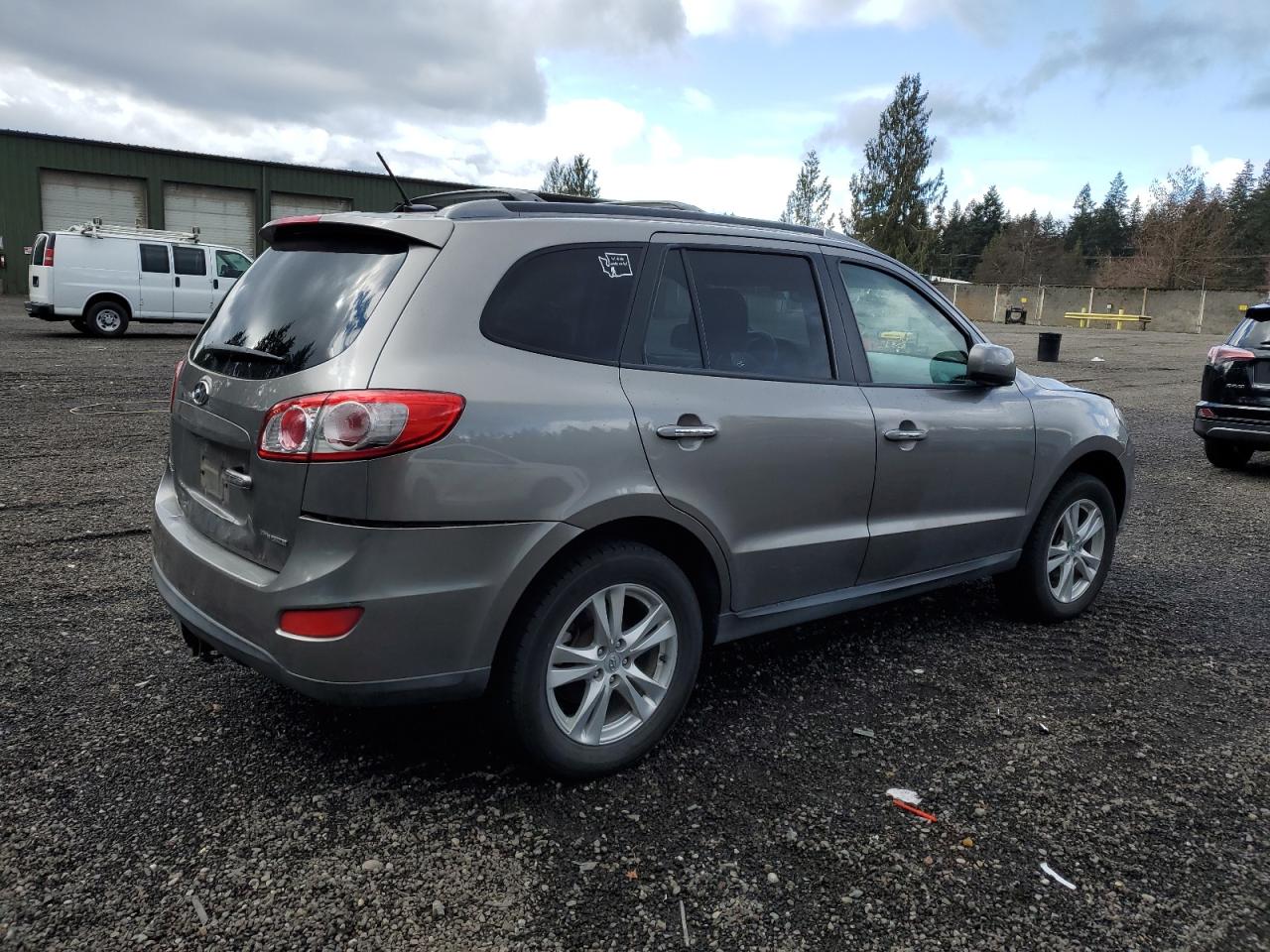 2012 Hyundai Santa Fe - Image 3