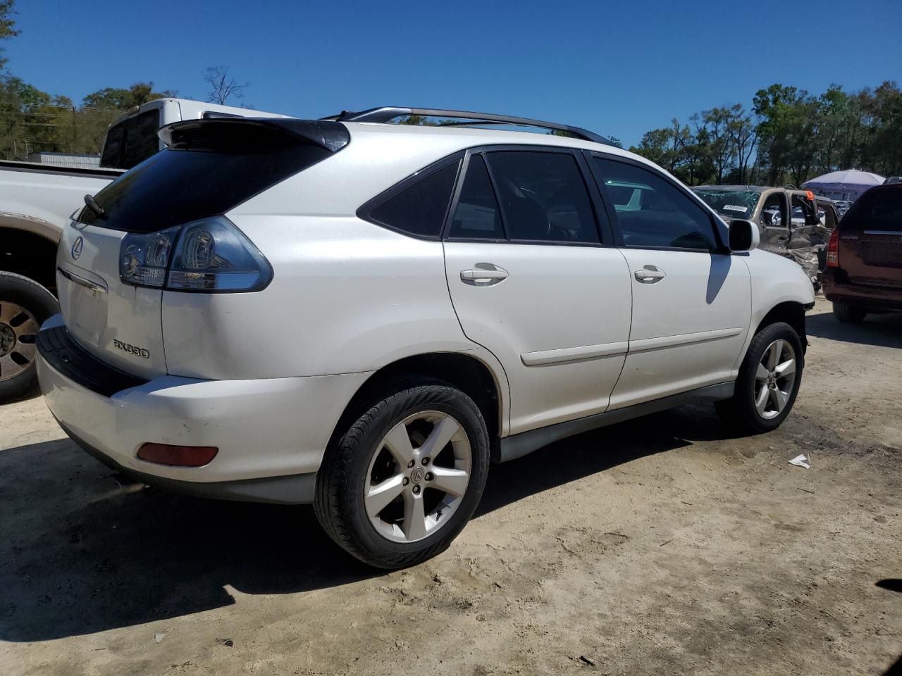 2004 Lexus RX - Image 3