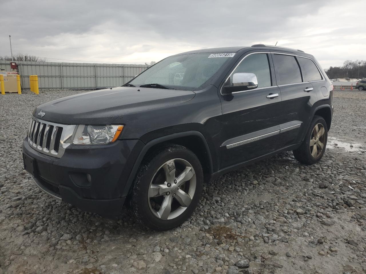2013 Jeep Grand Cherokee Limited for Sale in Barberton, OH - Minor Dent/Scratches