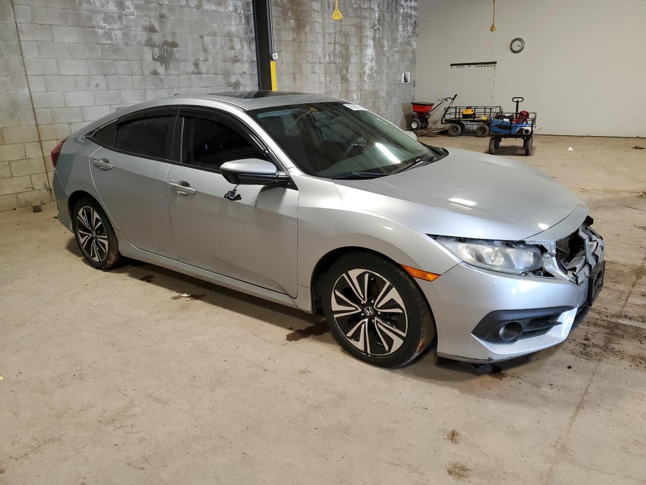 2016 Honda Civic - Image 4