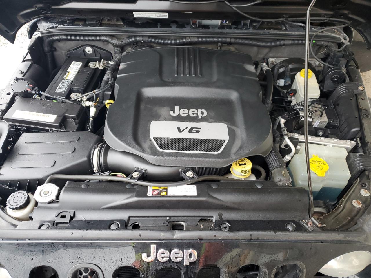 2014 Jeep Wrangler - Image 11