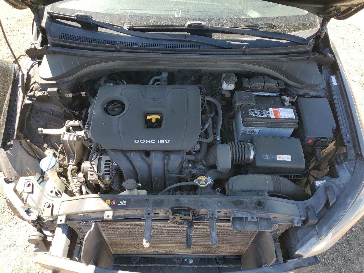 2018 Hyundai Elantra - Image 11