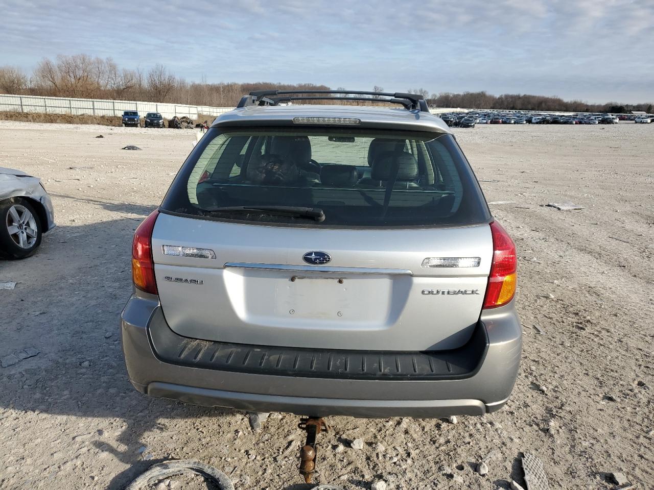 2007 Subaru Outback - Image 6