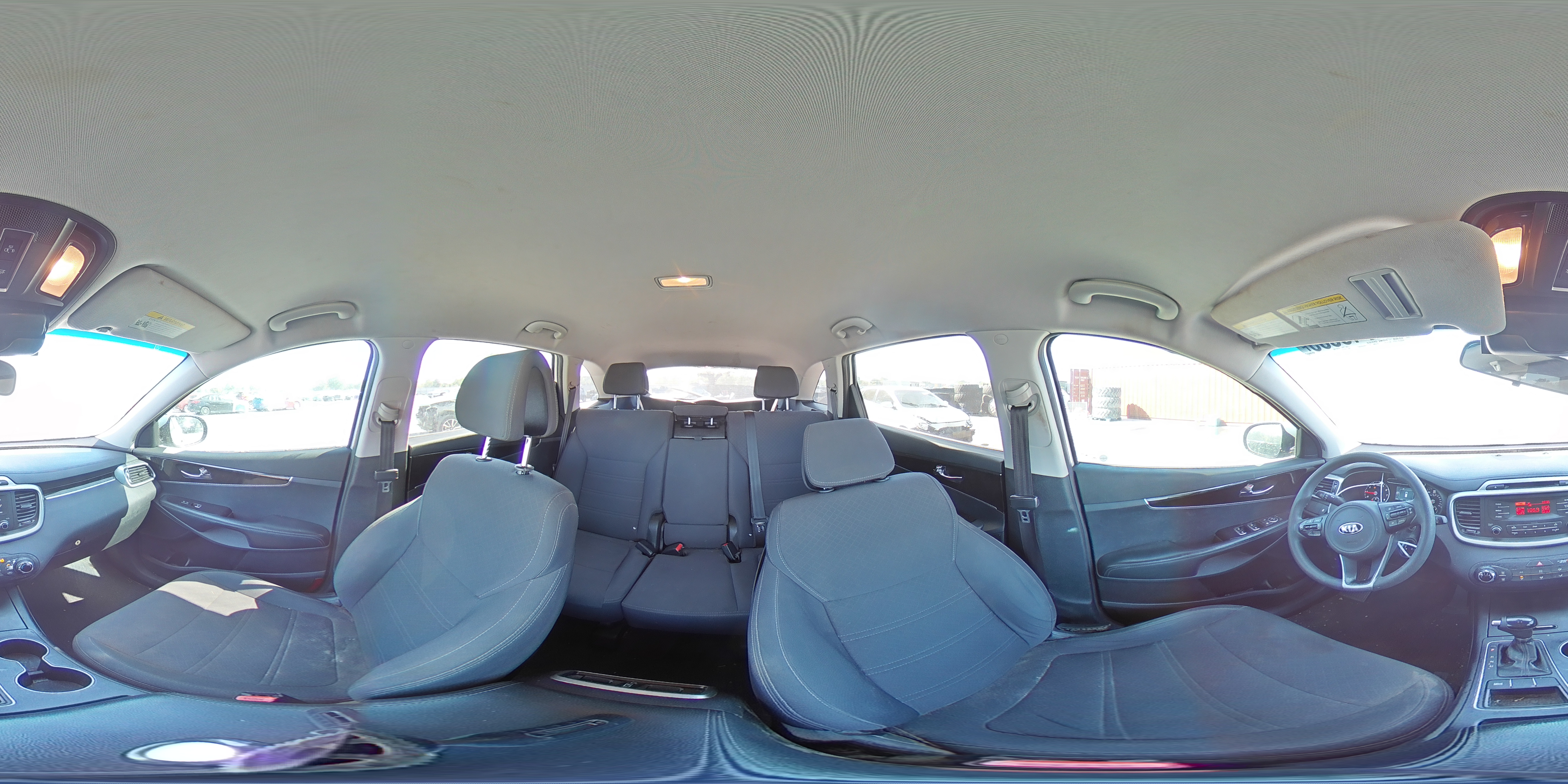 2016 Kia Sorento - Image 14