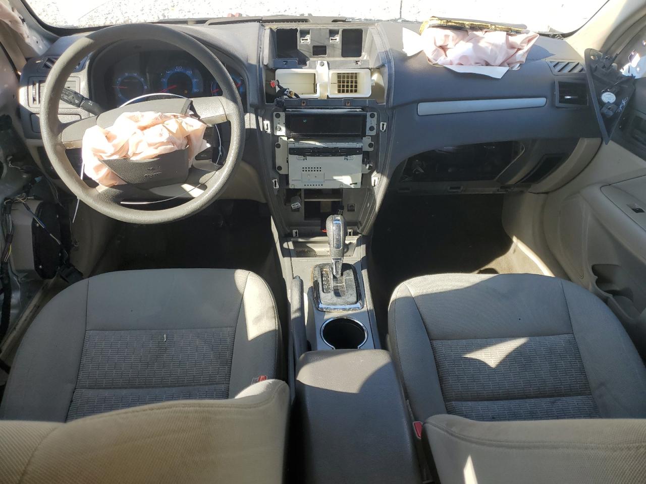 2010 Ford Fusion - Image 8
