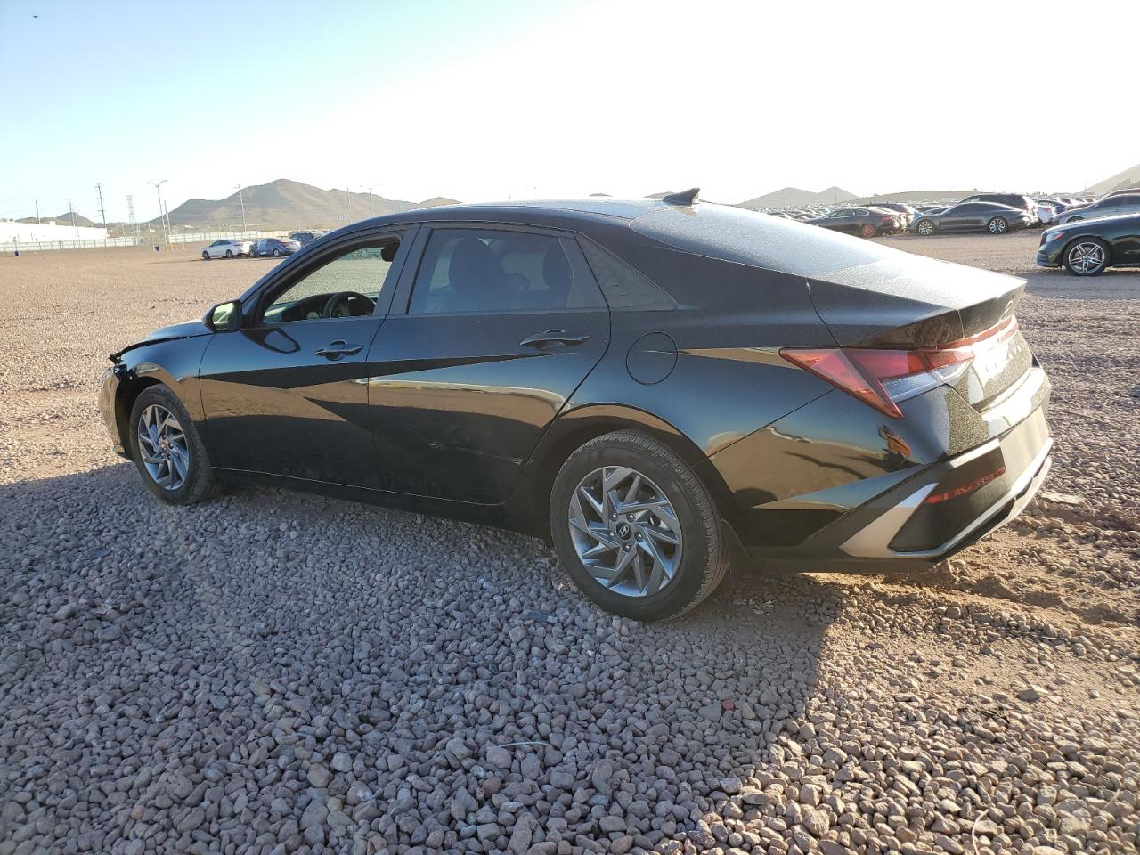 2024 Hyundai Elantra - Image 2