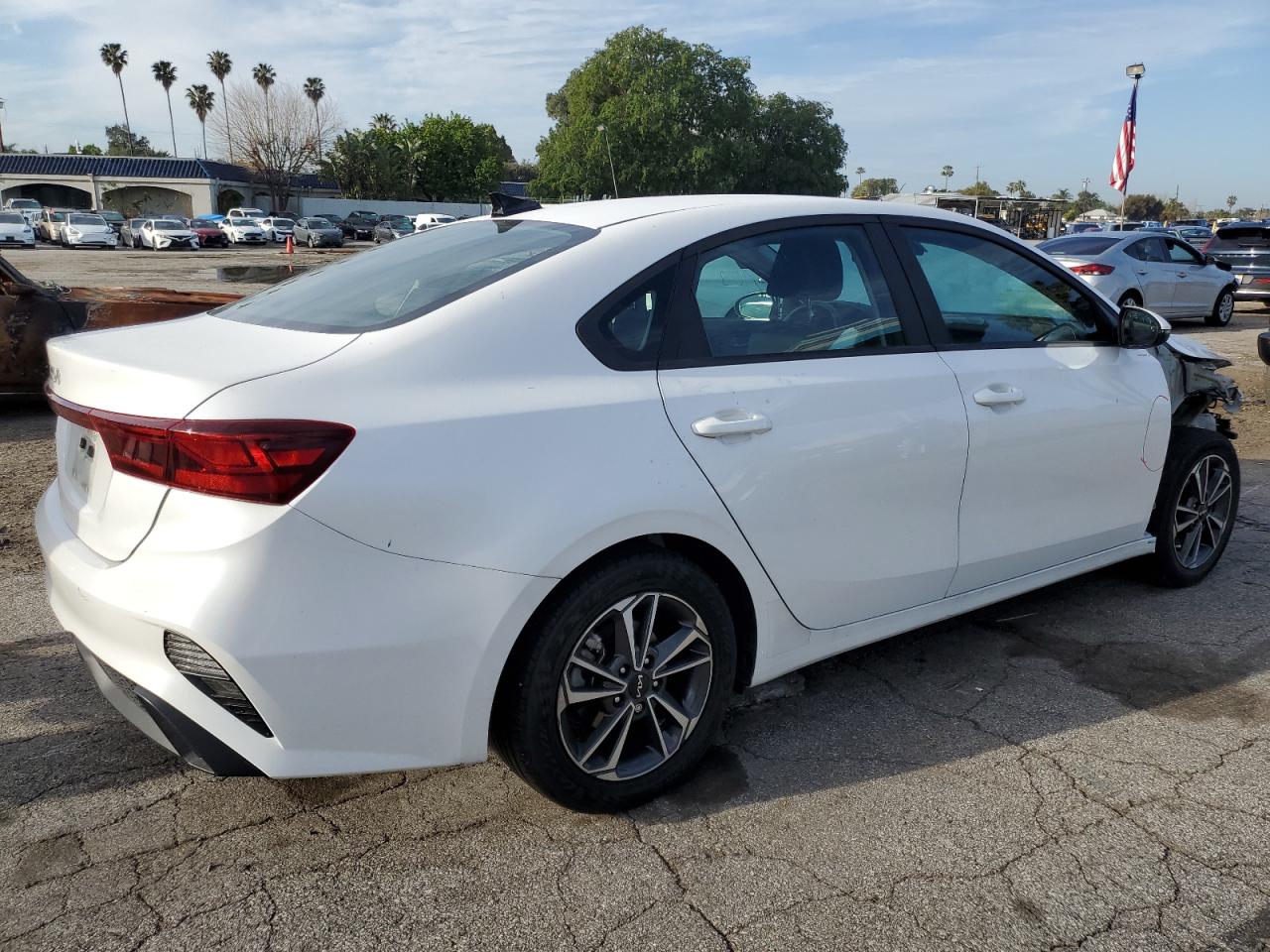 2024 Kia Forte - Image 3