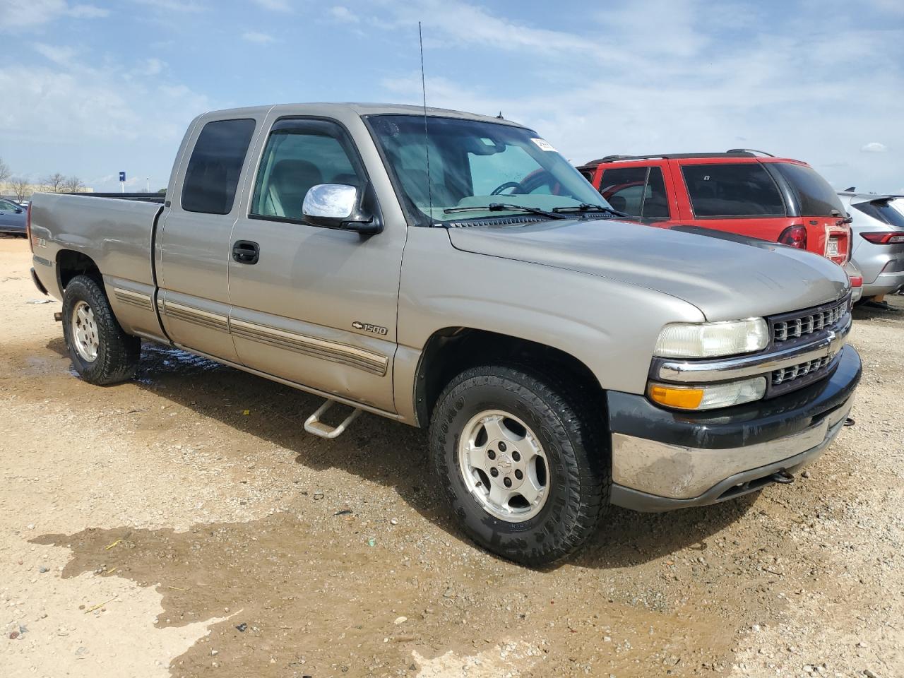 2001 Chevrolet Silverado - Image 4
