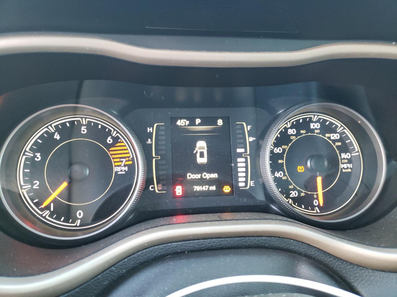 2018 Jeep Grand Cherokee - Image 9