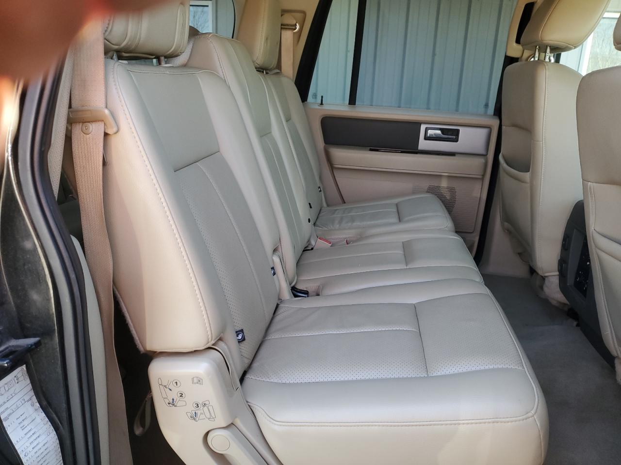 2014 Ford Expedition - Image 11