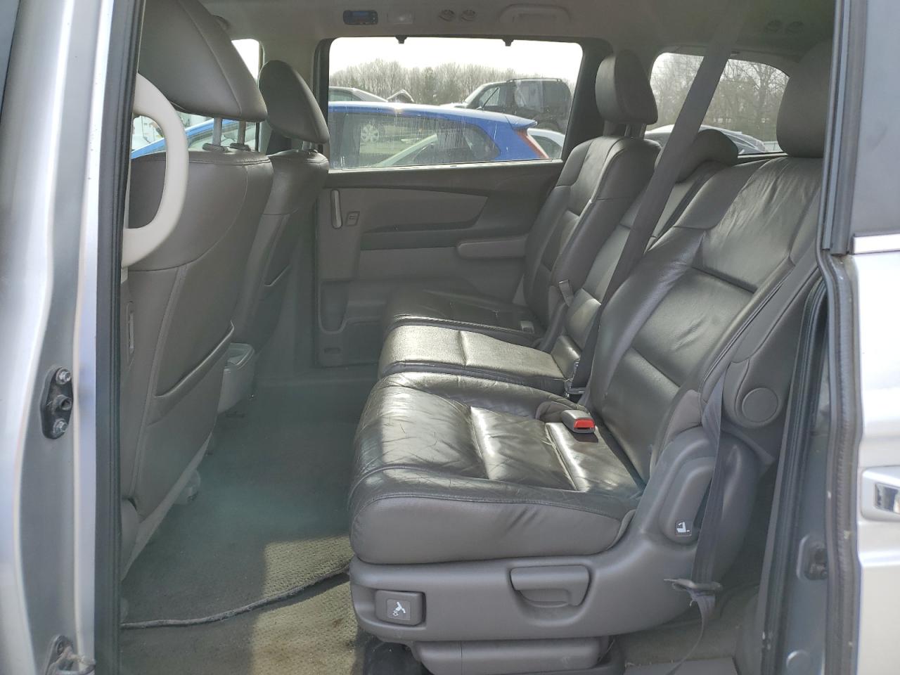 2011 Honda Odyssey - Image 11