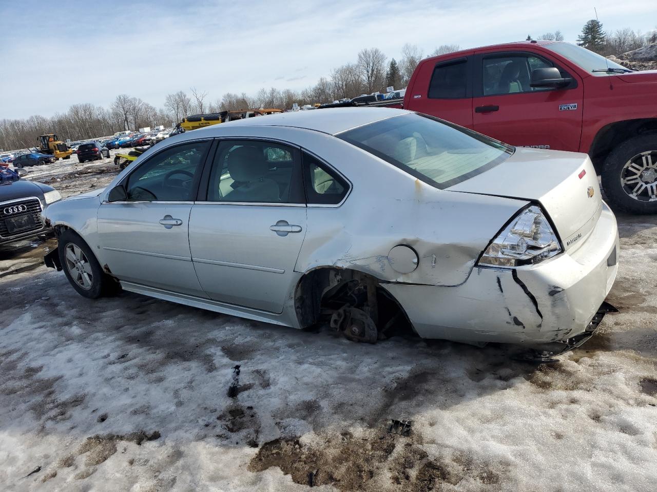2015 Chevrolet Impala - Image 2